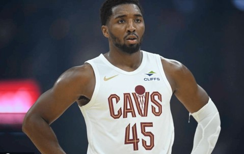 九游体育app-关于克里夫兰骑士迎NBA总决赛关键赛，今夜刷新队史纪录，赛场秩序良好，心理建设被强调的信息